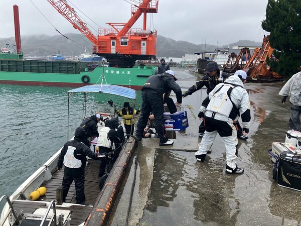 ⑪下船.jpg