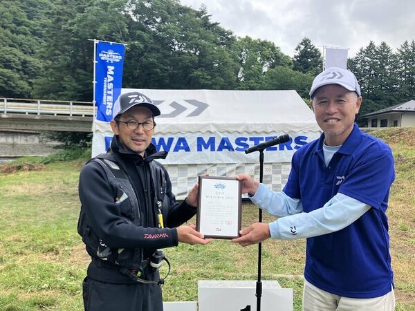優勝_前川選手.jpg