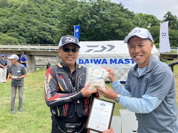 優勝_副賞.jpg
