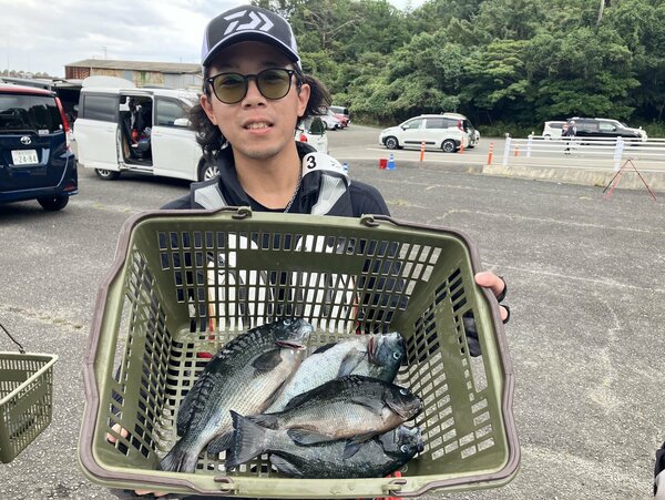 IMG_9104釣れてます.jpg